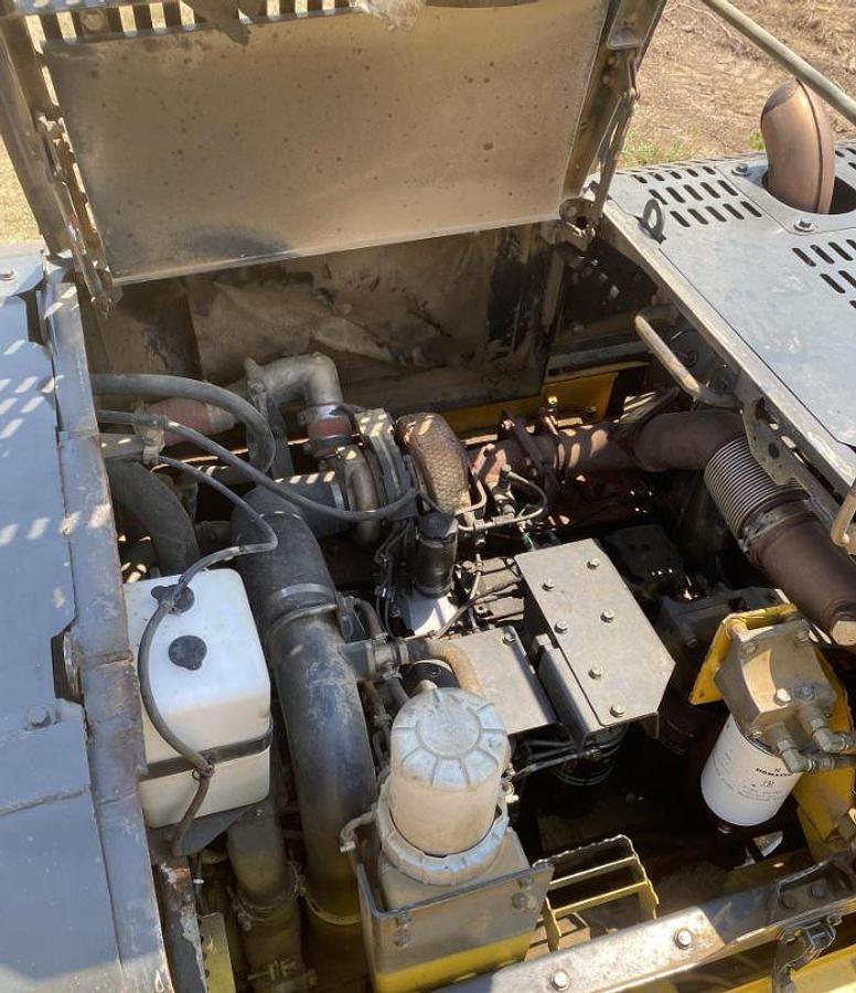 Used 2015 Komatsu PC490LC-10