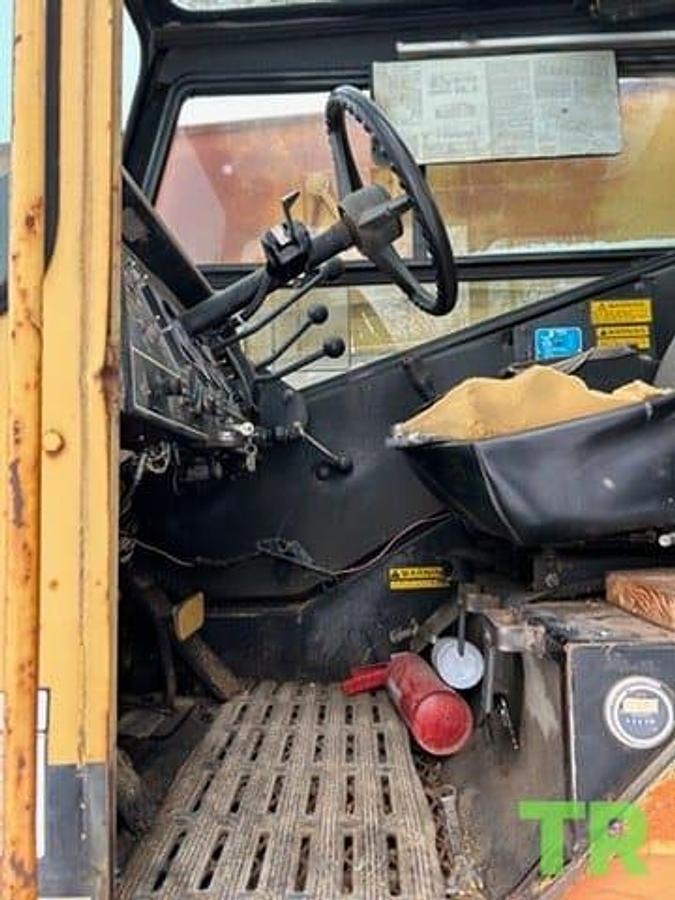 Used 1986 Grove RT422 Crane