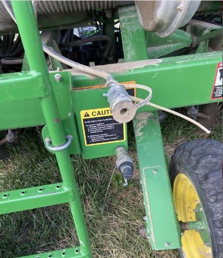 Used 2007 JOHN DEERE 1690 CCS