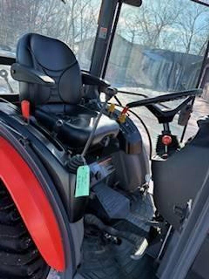 Used 2020 Kubota 2610 TRACTOR, BLOWER, MOWER