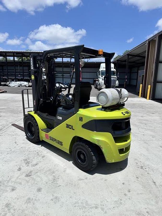 Used 2021 Clark 30L Forklift