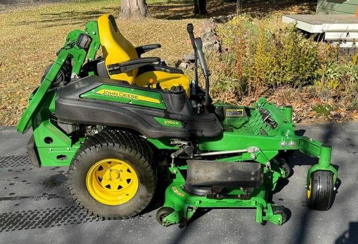 Used 2022 JOHN DEERE Z950R