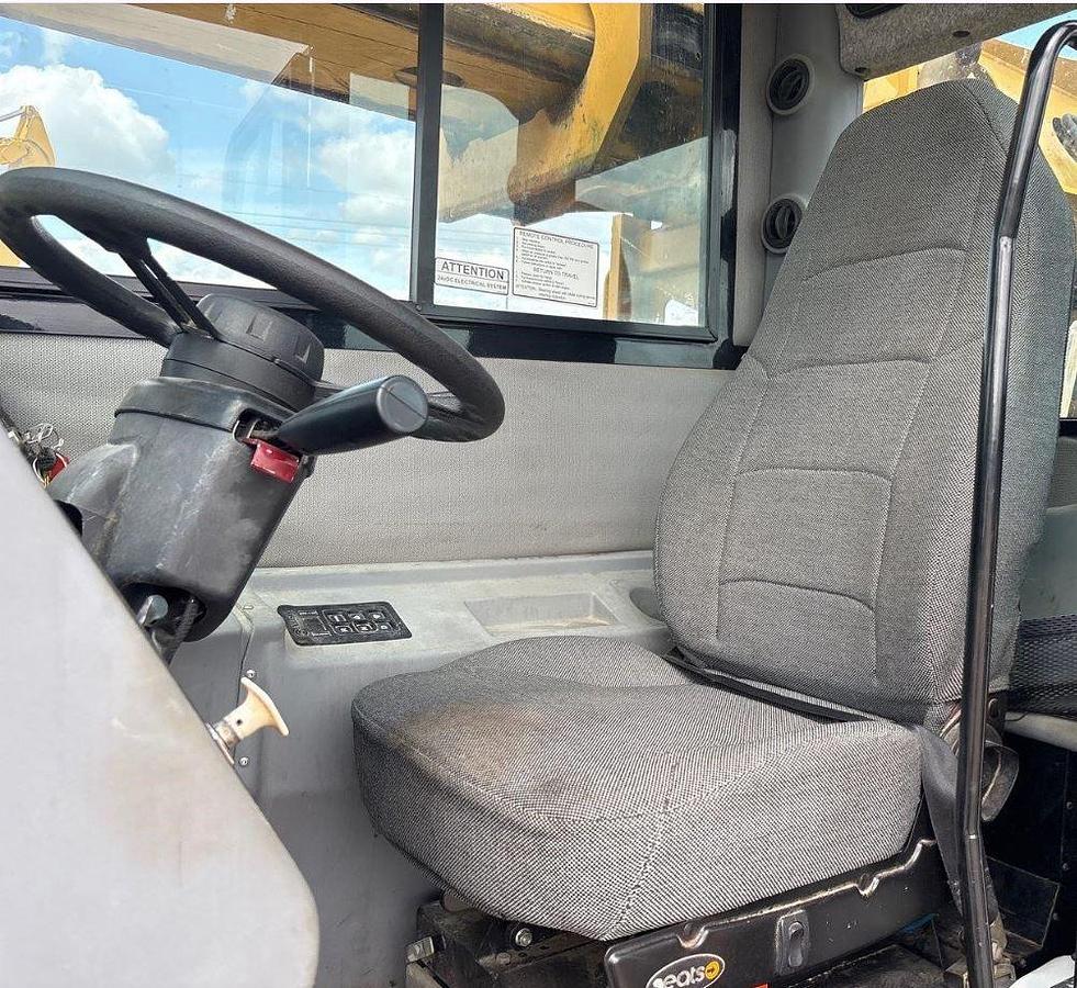 Used 2016 Gradall XL3100 LV