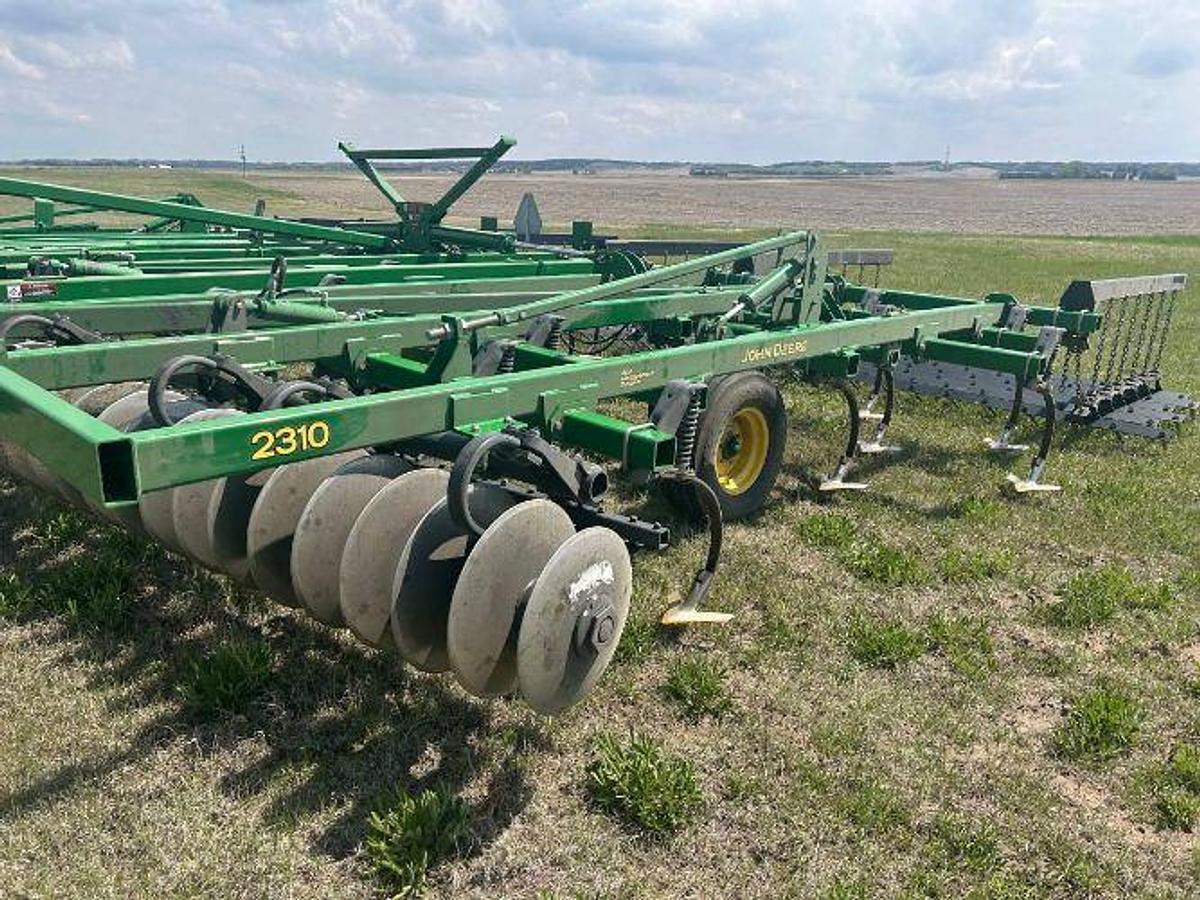 Used 2015 JOHN DEERE 23102015 2310 John Deere Mulch Finisher