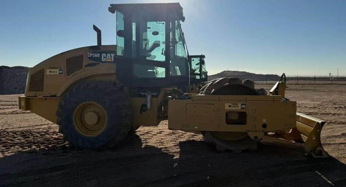 Used 2016 CATERPILLAR CP56B