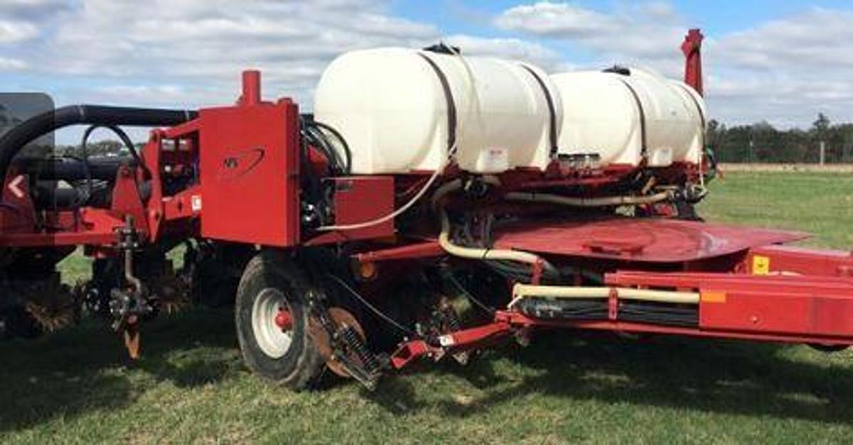 Used 2003 Case IH 1200