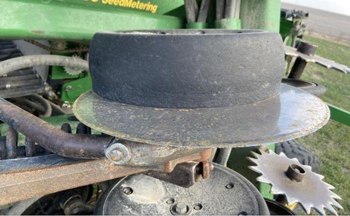 Used 2007 JOHN DEERE 1690 CCS