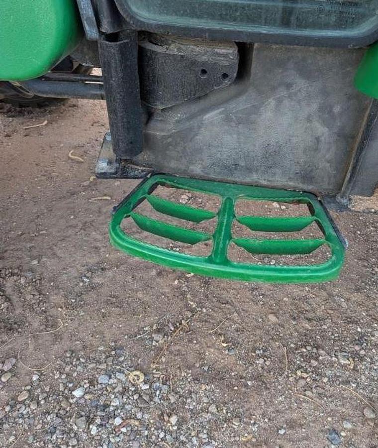 Used 2007 John Deere 3320 Tractor