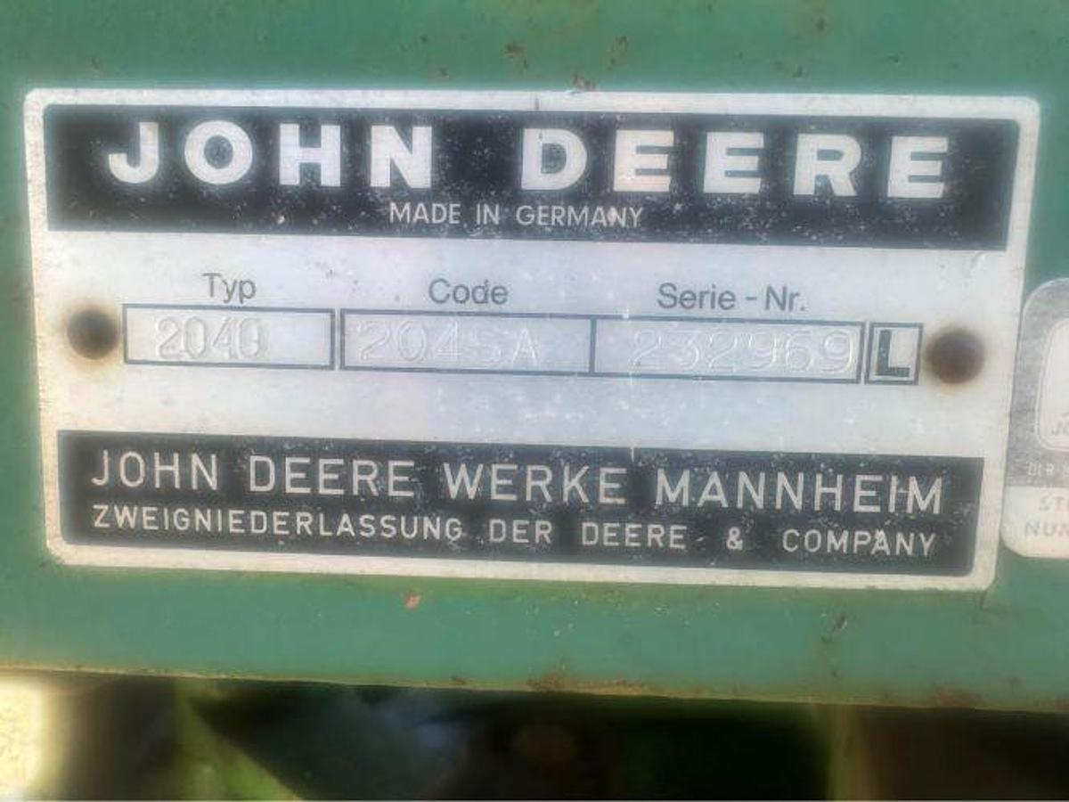 Used 1977 JOHN DEERE 2040