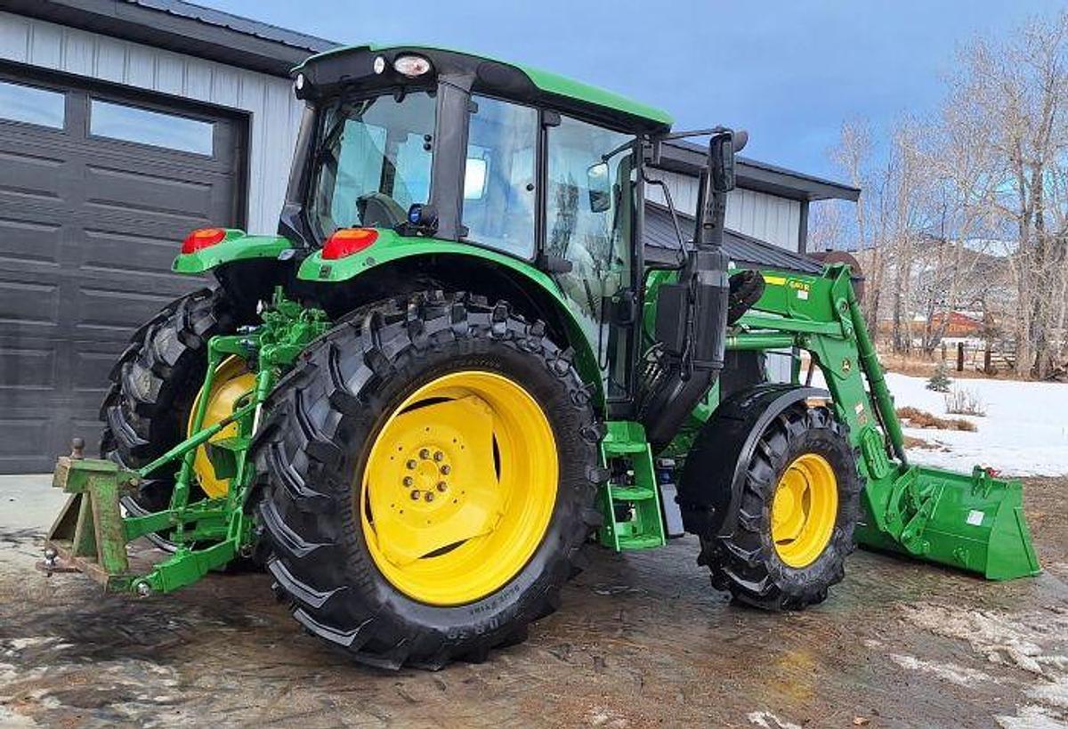 Used 2020 JOHN DEERE 6120M