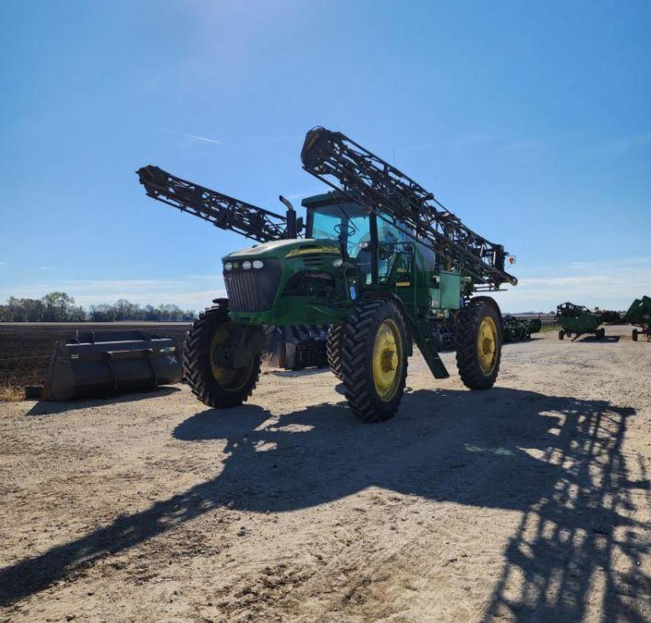 Used 2005 JOHN DEERE 4720
