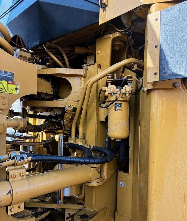 Used 2011 CATERPILLAR 988H Wheel Loader