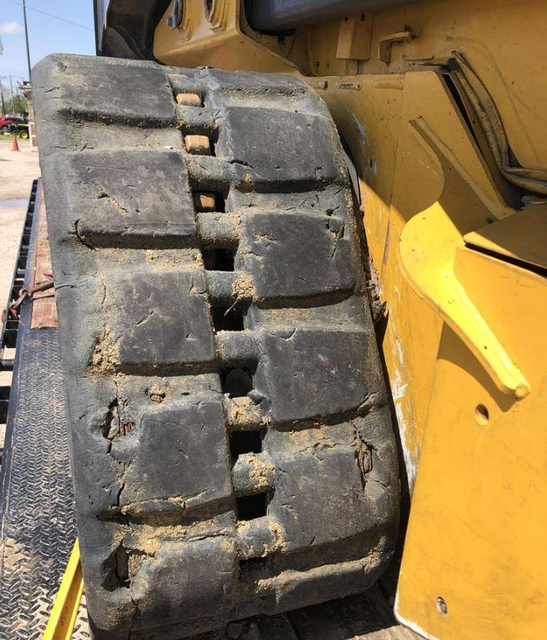 Used 2023 John Deere 331G