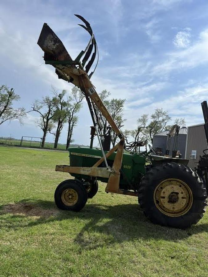 Used 1969 John Deere 4020