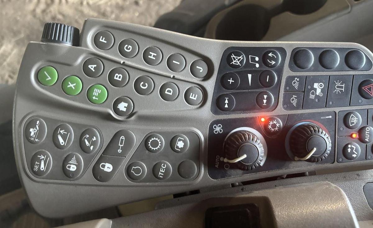 Used 2012 JOHN DEERE 9510RT