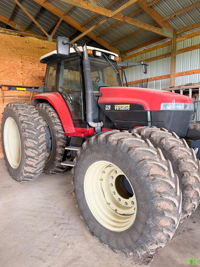 Used Versatile 220 Tractor