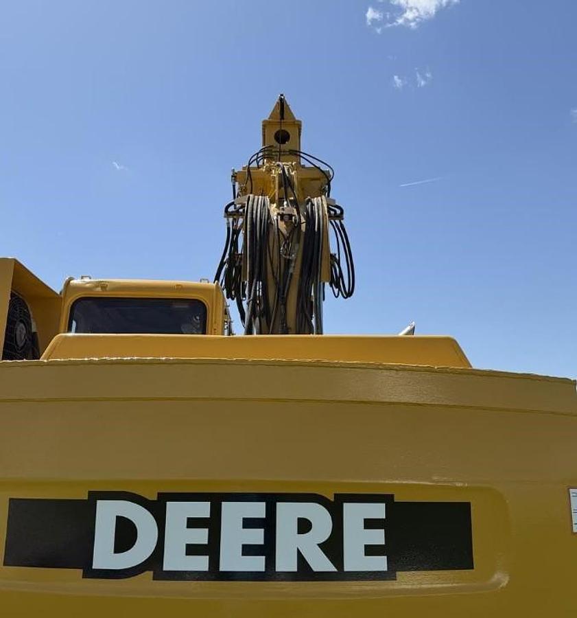 Used 2002 John Deere  160 LC Excavator
