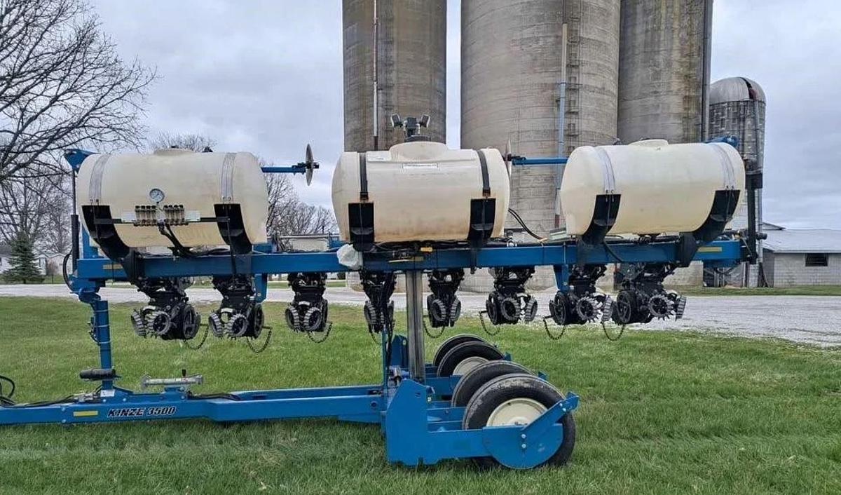 Used 2014 Kinze 3500