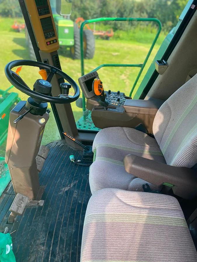 Used 2012 John Deere T670 Combine