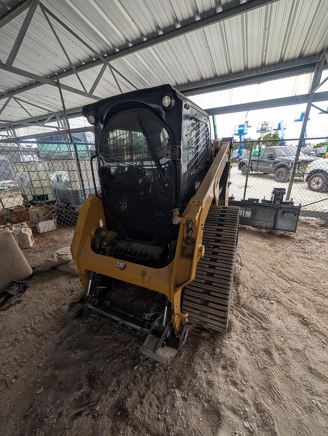 Used 2024 Caterpillar 249D3