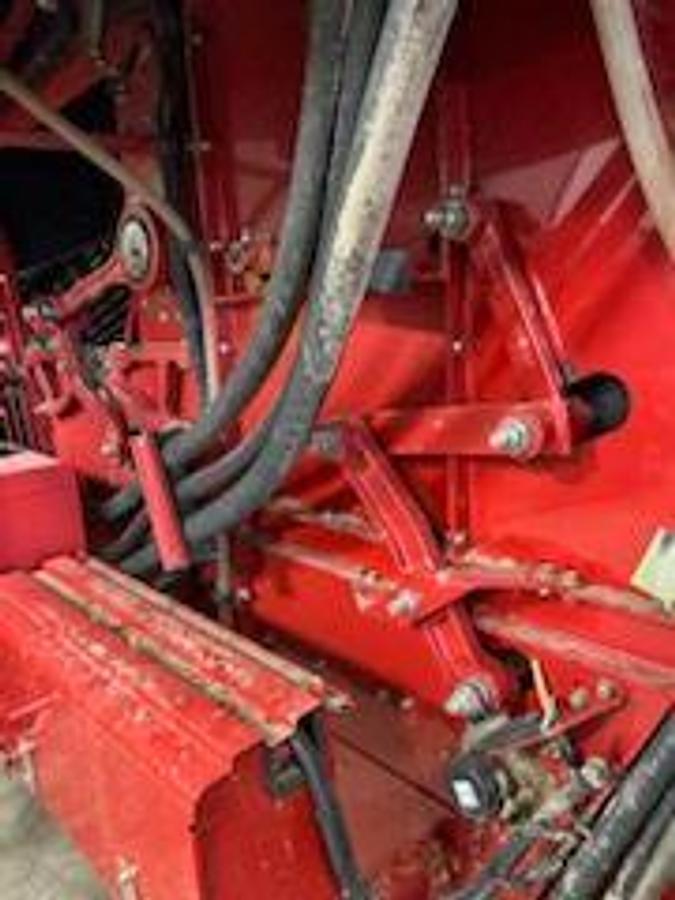 Used 2006 Case IH 2377 Combine