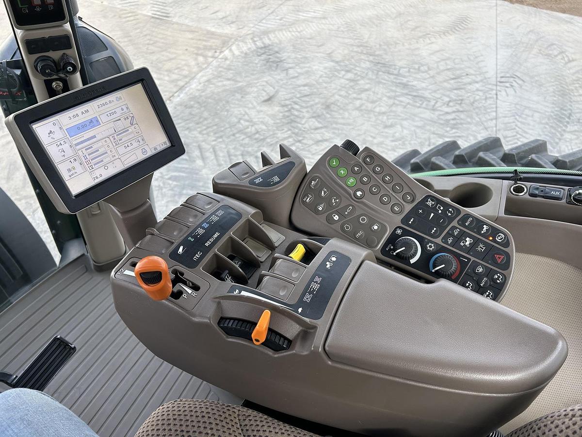 Used 2013 John Deere 8285R