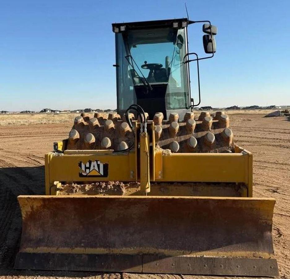 Used 2016 CATERPILLAR CP56B