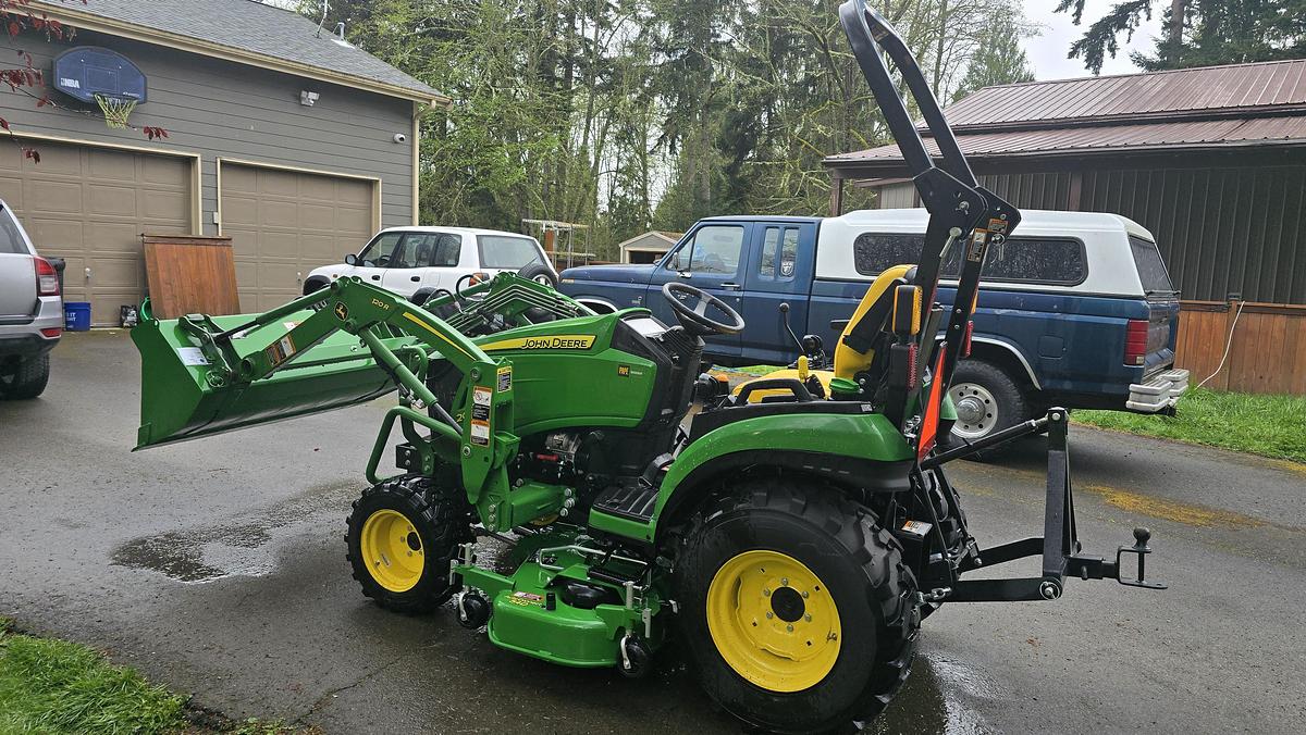 Used 2023 John Deere 2025R