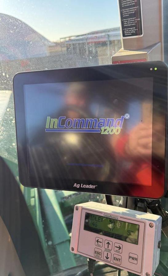 Used 2000 John Deere 4700