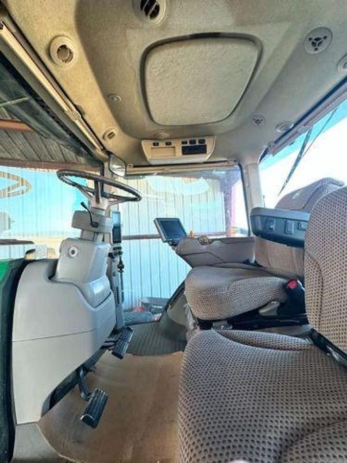 Used 2018 JOHN DEERE 8320R