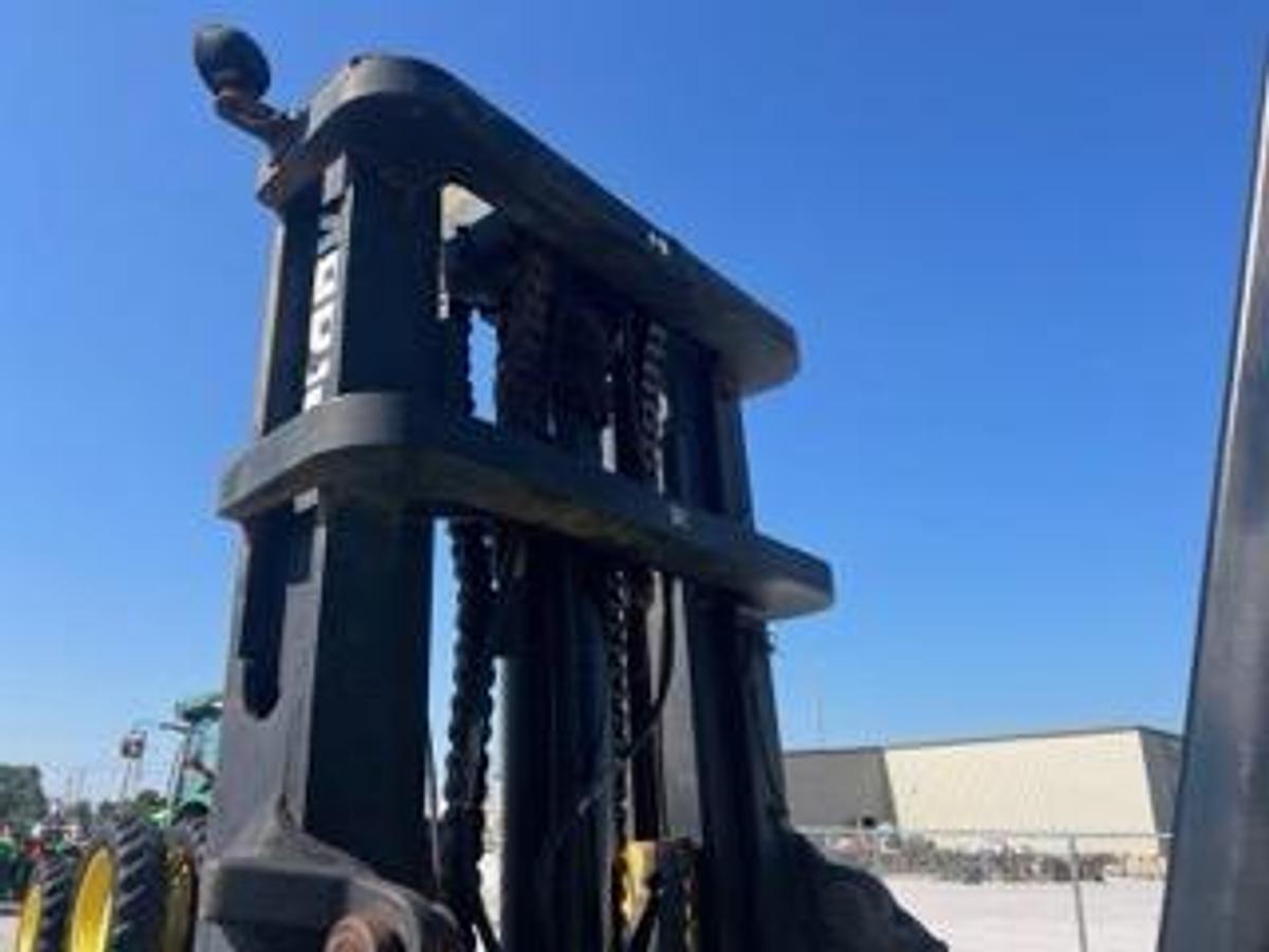 Used 1984 Clark Forklift