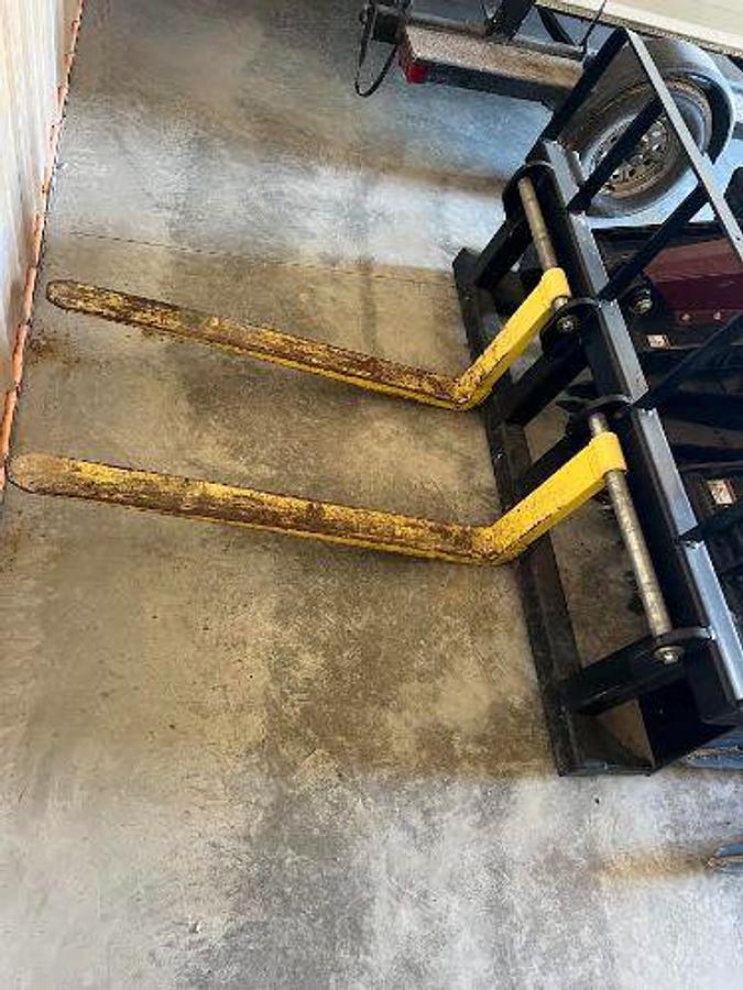 Used 1999 NEW HOLLAND TV140