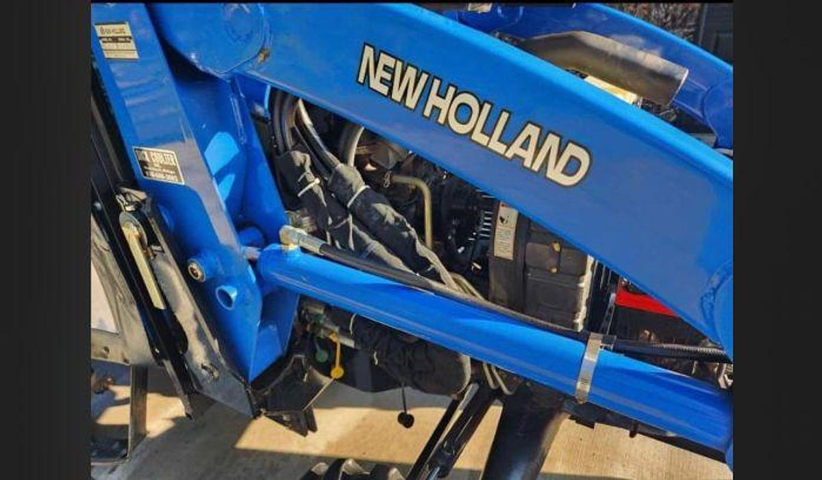 Used 2003 NEW HOLLAND TC35
