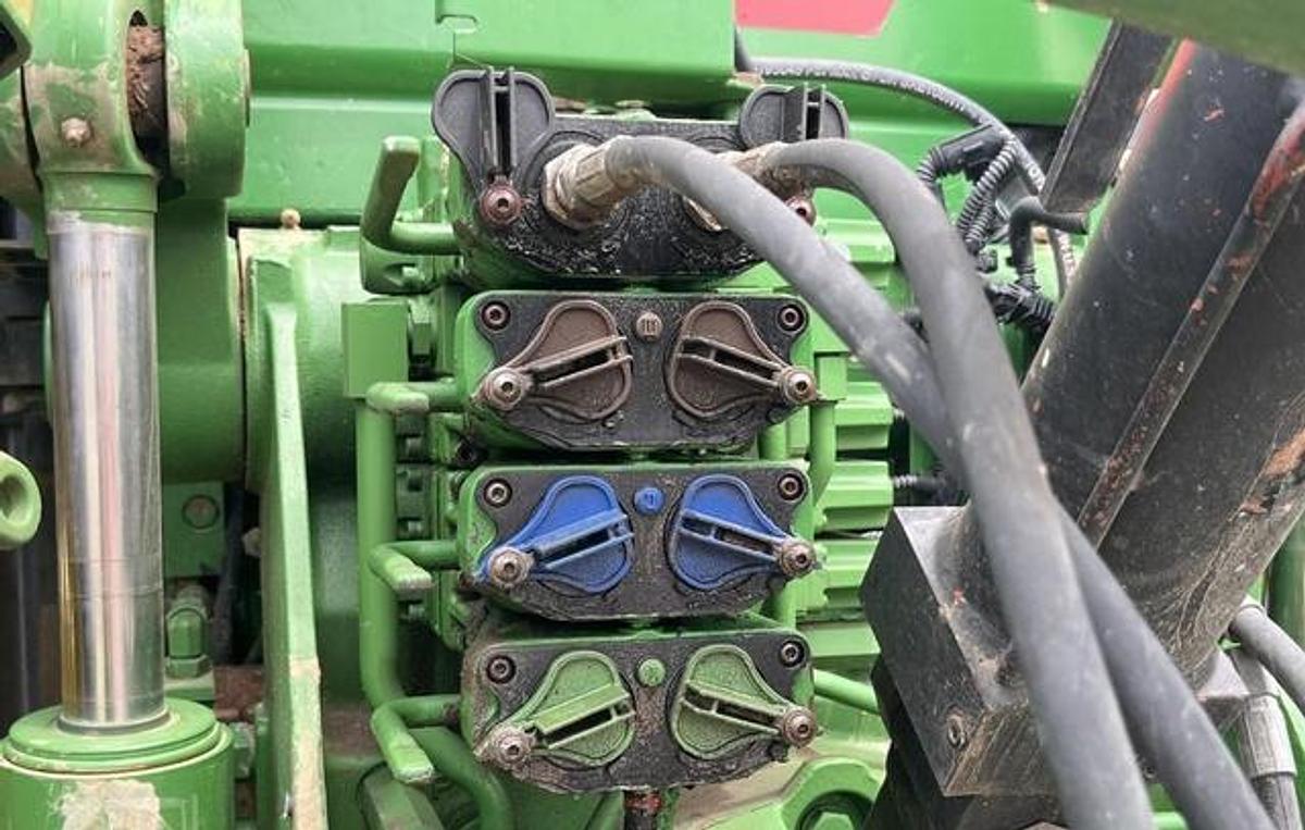 Used 2012 John Deere 8285R
