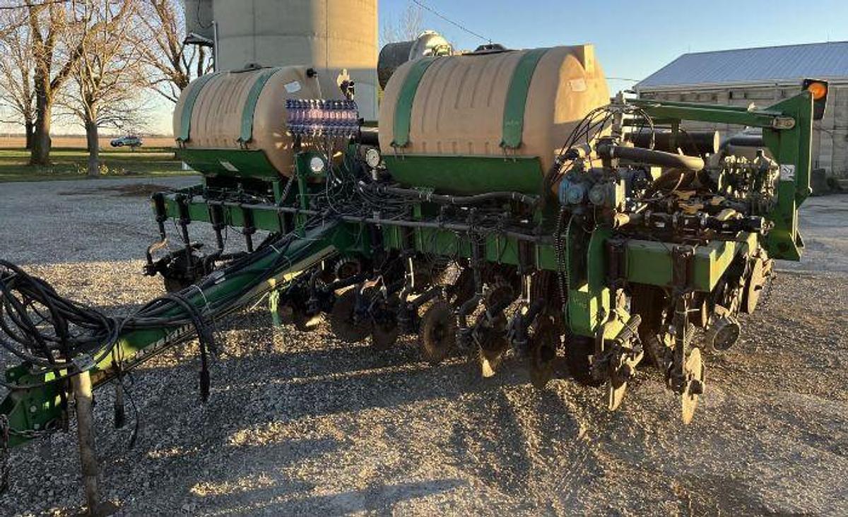 Used 2015 Great Plaines YP625A-12TR