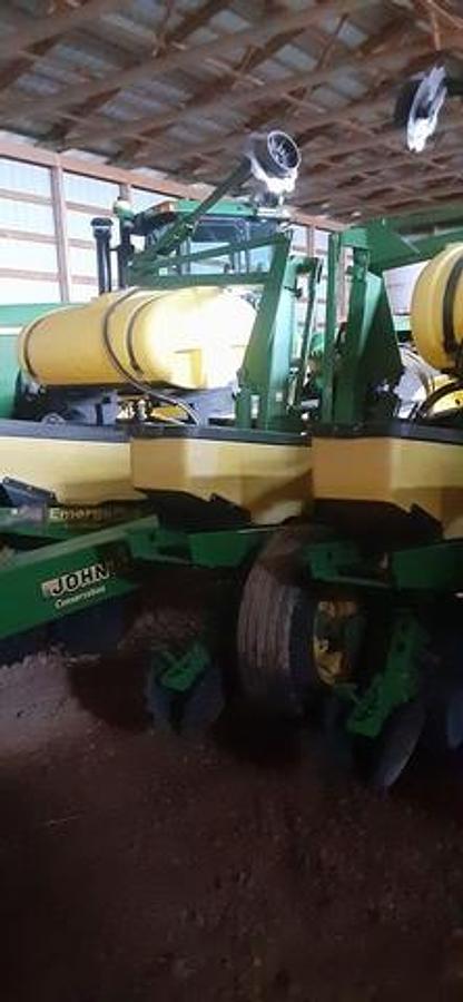 Used 1996 12 Row Planter