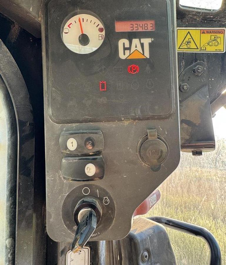 Used 2012 Caterpillar D6N LGP Skid Steer