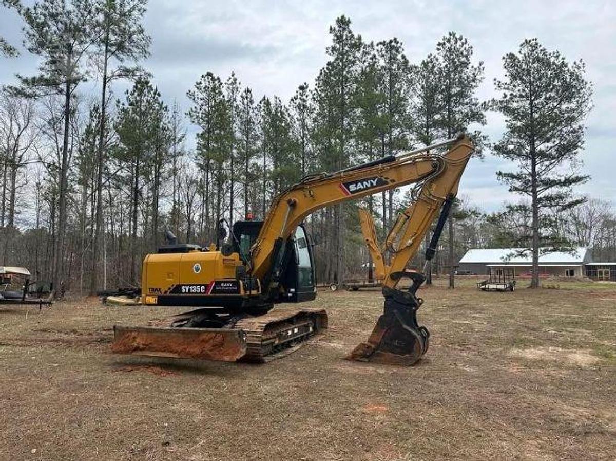 Used 2022 SANY SY135