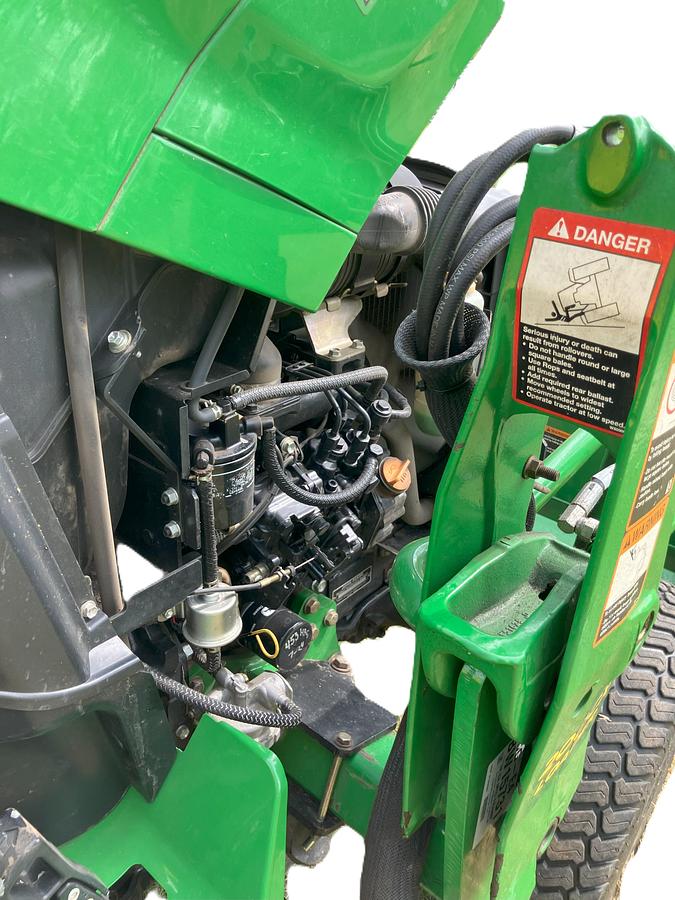 Used 2008 John Deere 2520 Tractor