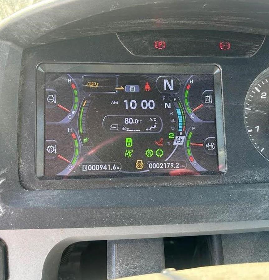 Used 2021 Komatsu Wa380