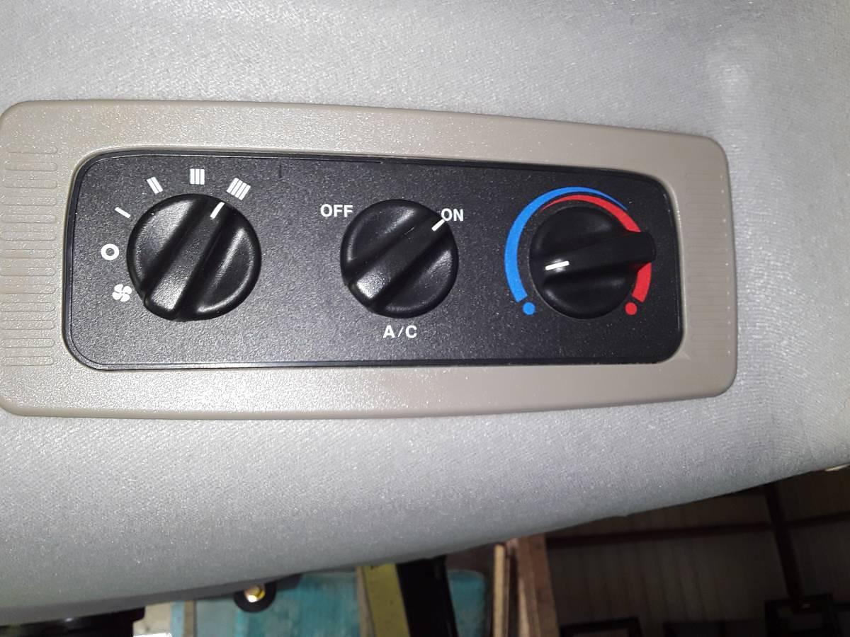 Used 2013 Mahindra 6110