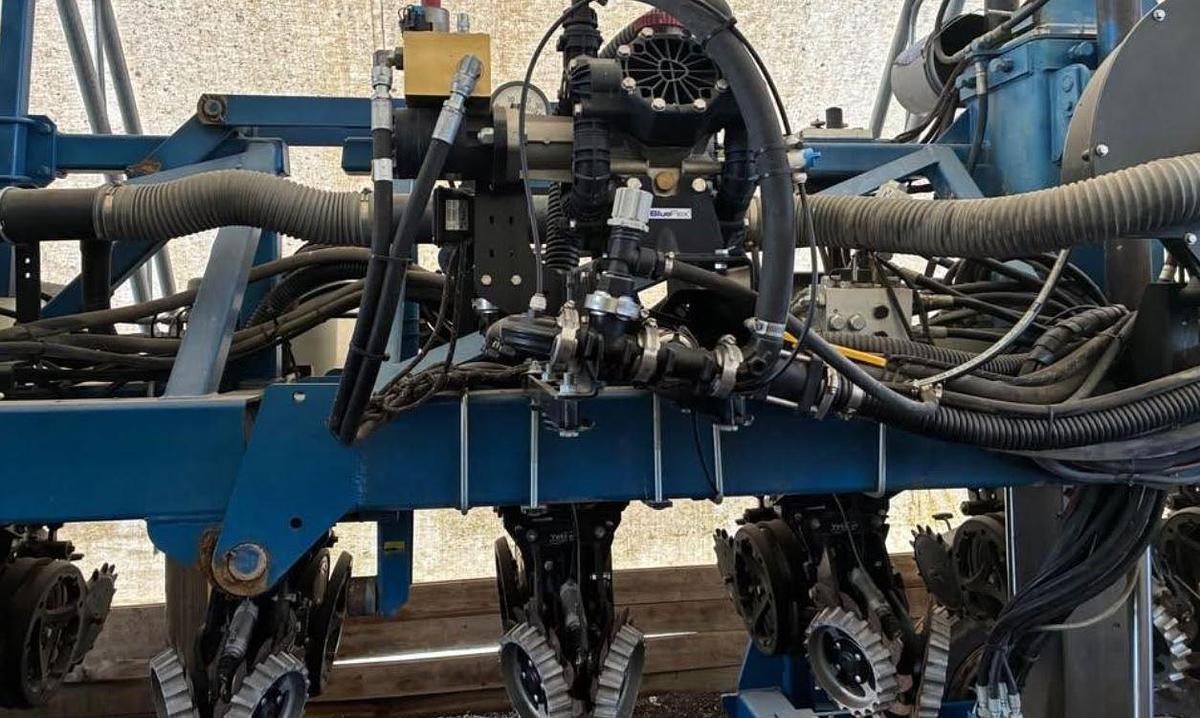 Used 2022 Kinze 2600 Rebuild