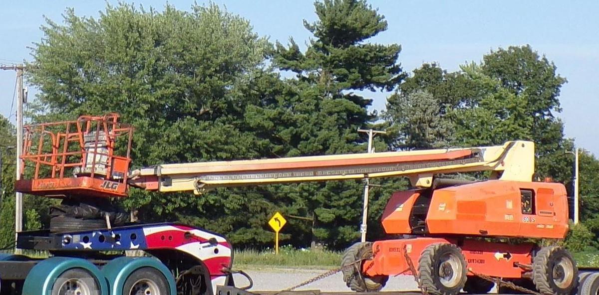 Used 2013 JLG 800S Telescopic Boom Lift