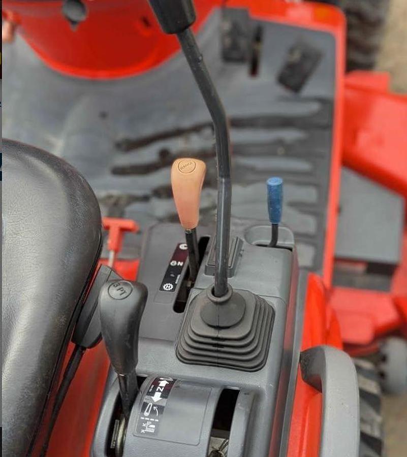 Used 2023 Kioti Cs2220 Tractor