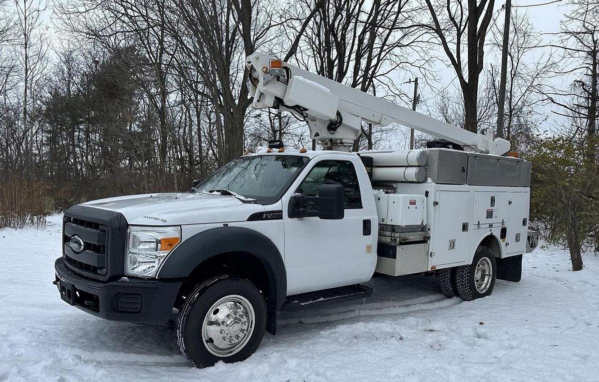 Used 2012 ALTEC AT200A MOUNTED ON 2012 FORD F450 SD