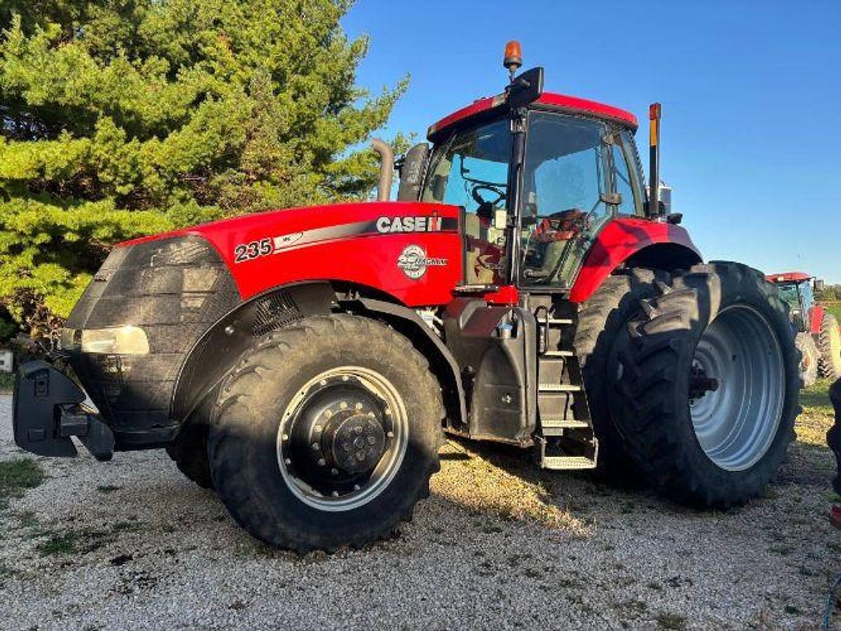 Used 2013 Case IH Magnum 235 Tractor