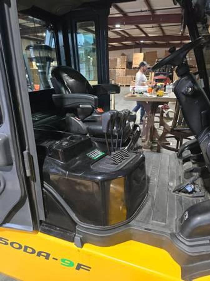 Used 2016 Hyundai 50DA-9F Forklift