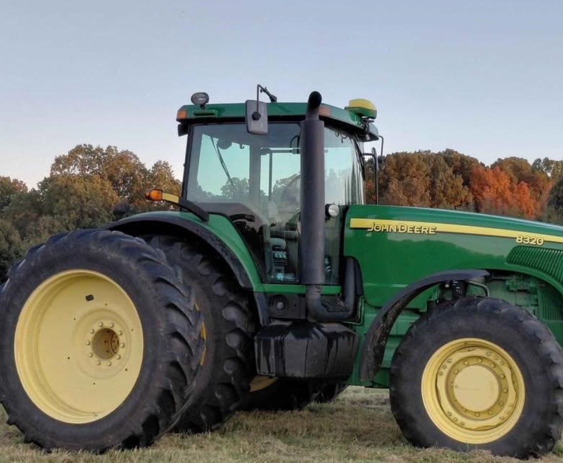 Used 2005 JOHN DEERE 8320
