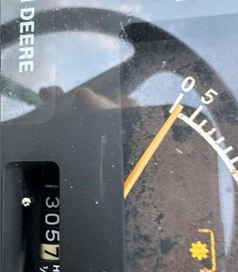 Used 1998 JOHN DEERE 770