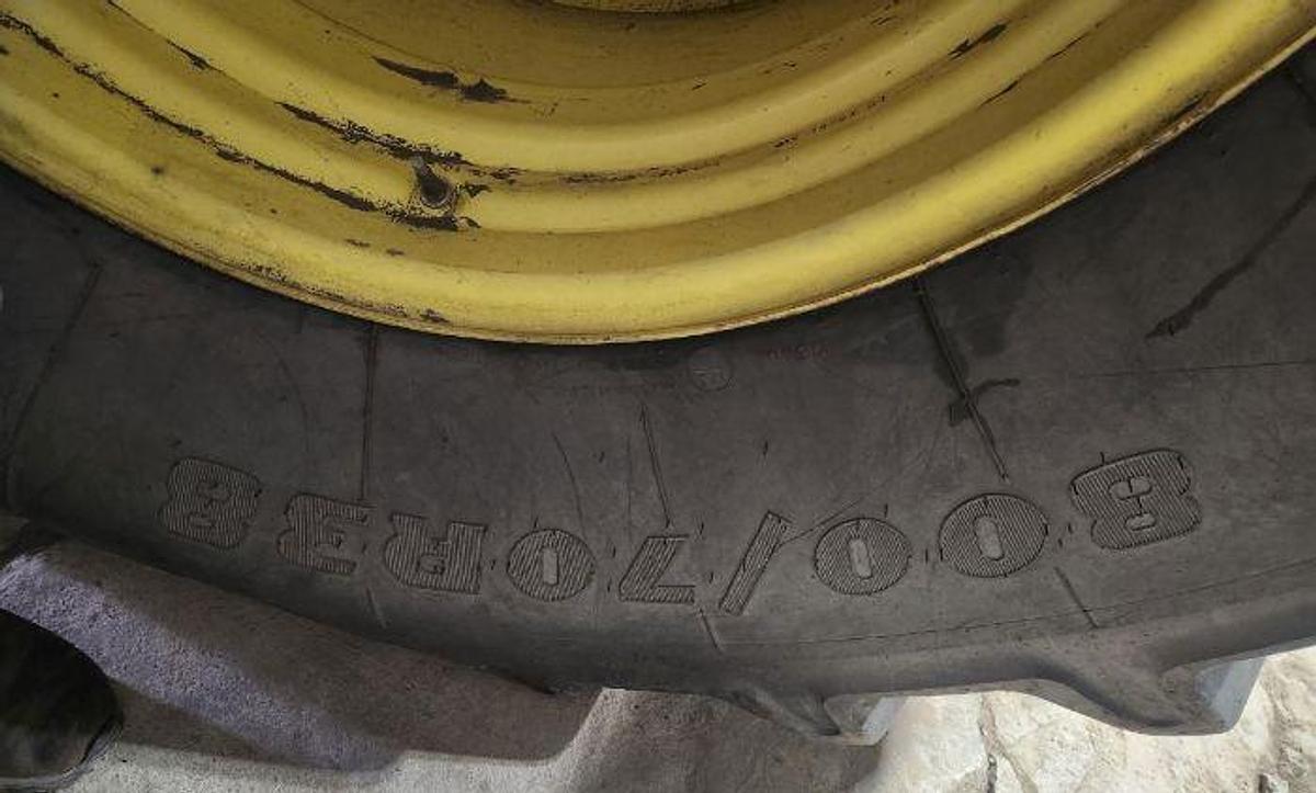 Used 2010 JOHN DEERE 9430